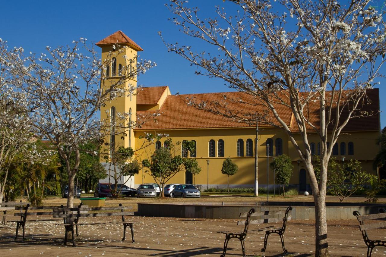 فيلا Chale Bosque Do Barreiro Araxá المظهر الخارجي الصورة